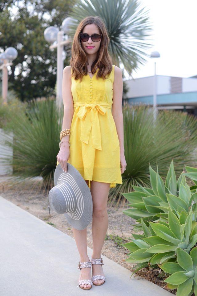 Guys, what's your favorite women's fashion style?
