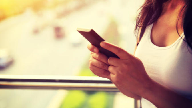 Facebook Attention from Boyfriend - Almost none?