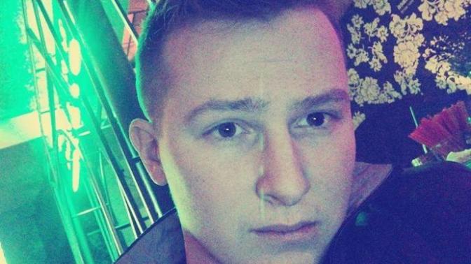 Girls, how do I look? I recently moved to another country and feel disgusting and unattractive (19/M). Any tips to improve looks?