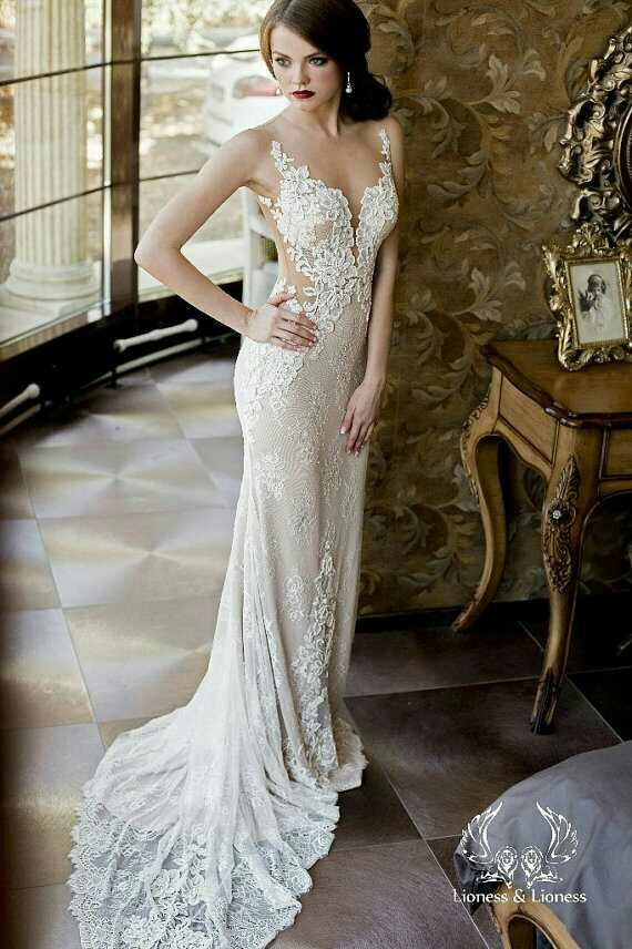 GUYS ONLY: What is your dream wedding and why? Also, what kind of dress would you want your fiance to wear??