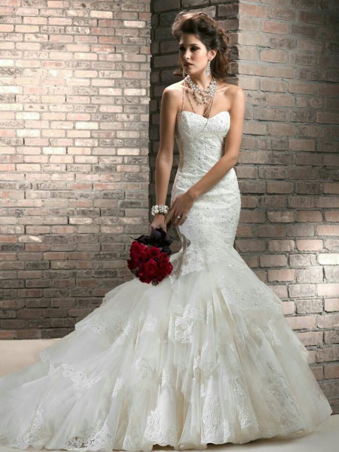 GUYS ONLY: What is your dream wedding and why? Also, what kind of dress would you want your fiance to wear??
