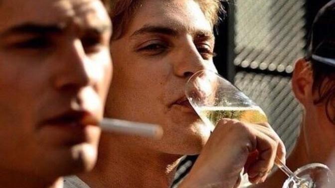 Do women judge a guy based on their friends/social lives?