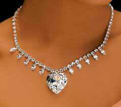 Do u still wear the jewellery ure exboyfriend gave u when u have a new boyfriend??