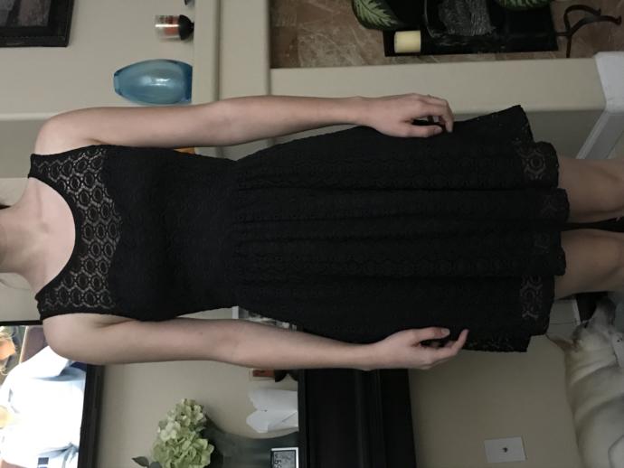 What dress should I wear to go with my boyfriend's family to church on Christmas Eve? 😊?