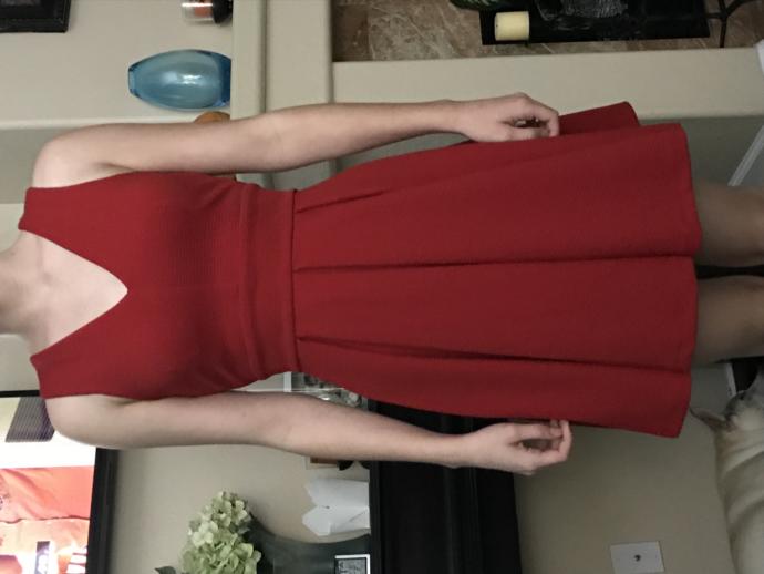 What dress should I wear to go with my boyfriend's family to church on Christmas Eve? 😊?