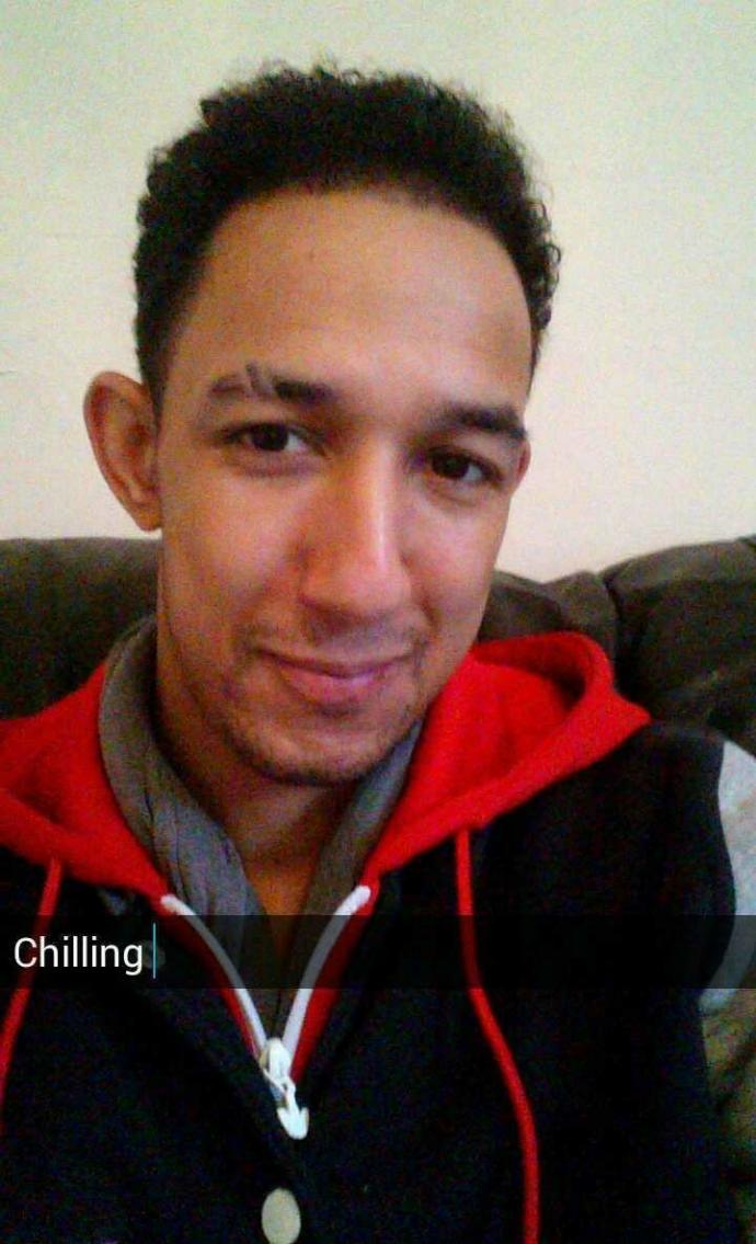 Help with my dating profile 😐?