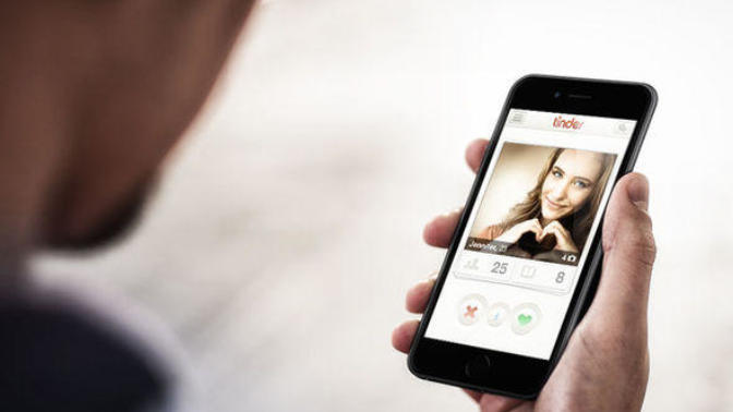 What is the best way to approach a girl on Tinder?