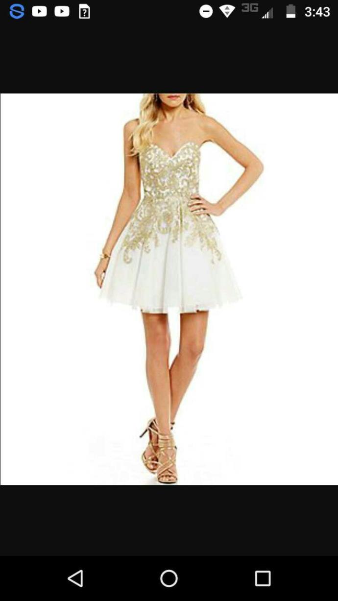 Which one would look better on me??