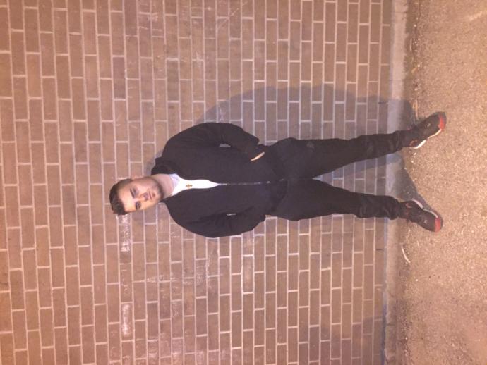 Girls would you do anything with a guy who looks like this? Would you date a guy who looks like this?