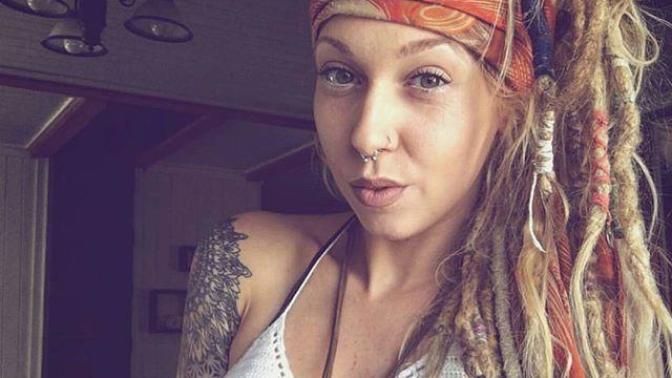 What do you think of white girls with fake dreads?