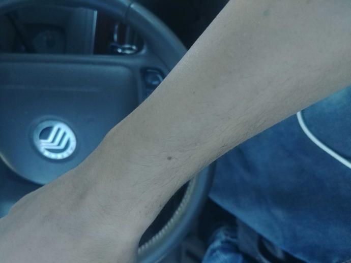 should i let my arm hair grow out??
