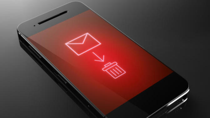 Deleting text messages? Is this a red flag?