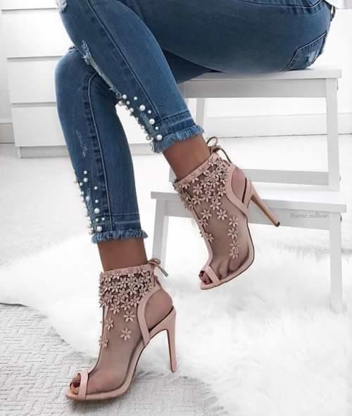 Girls, Which one is better and looking more adorable with jeans ?