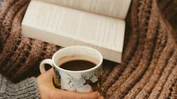 Does reading a book make you look unapproachable?