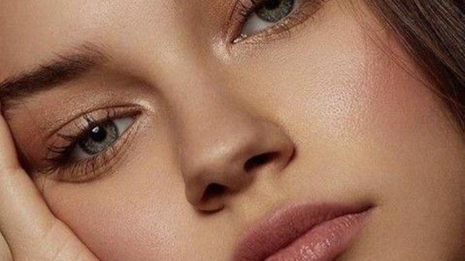 How to attract him? What makeup to wear?