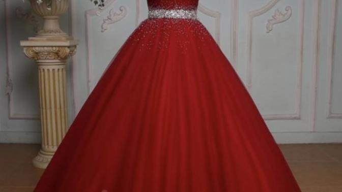 Going to a ball!!! What to wear?