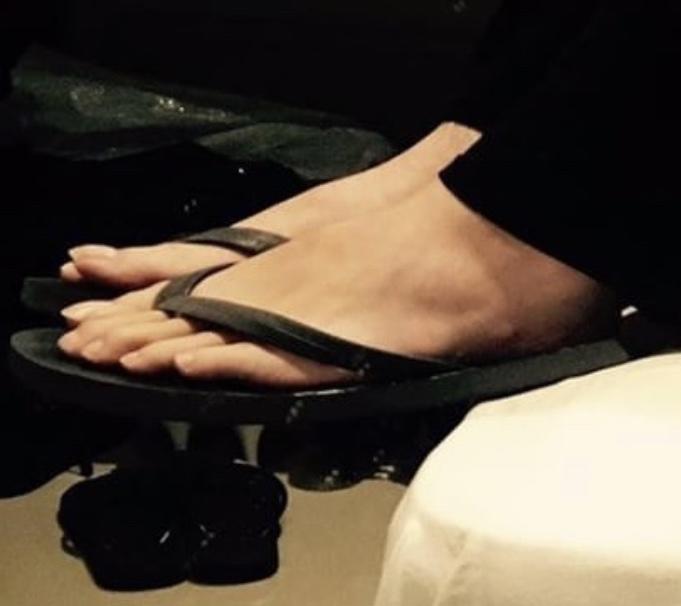 Anyone else have really long toes?