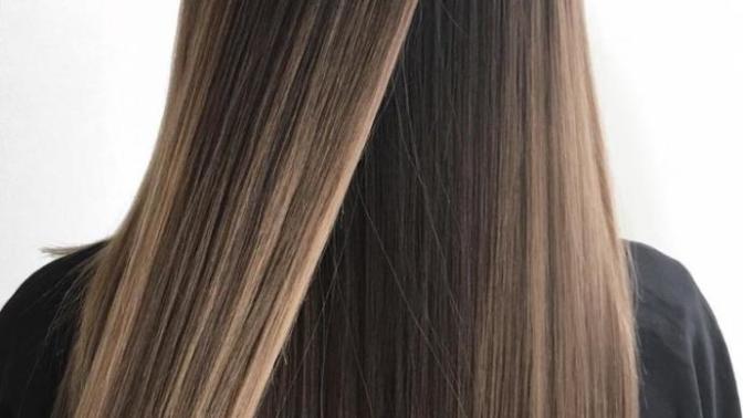 When it come's to a girl's hair, which do you prefer? Straight, wavy, or curly?