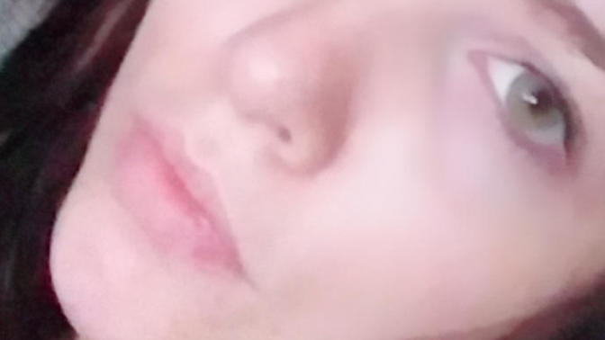 Do these coloured contacts look okay?