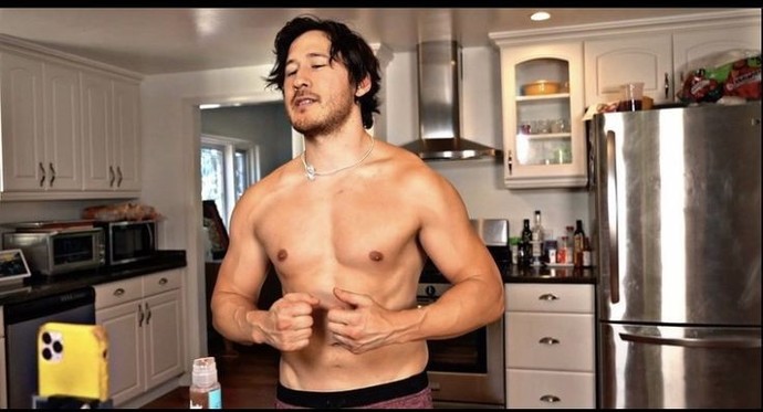 Girls, Would You Date A Man Who Plays Video Games All Day?