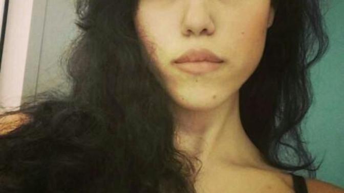 Is my hair messy like this?