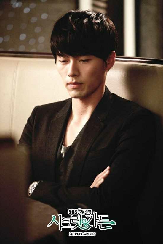 is this actor your ideal type? like is he attractive in your eyes?