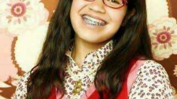 Whats more appealing beautiful girl and not smart or the opposite?