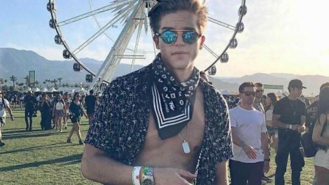 Guys who dress well for Festivals?