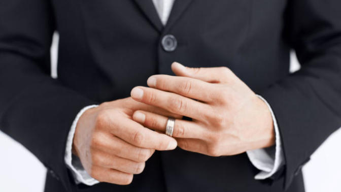 I'm crazy about a married man?