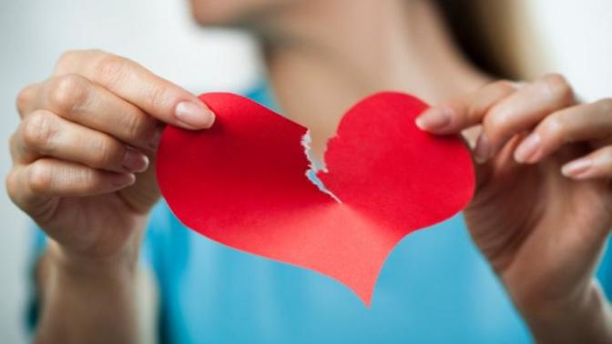 How to break up with a girl who really loves you peacefully?
