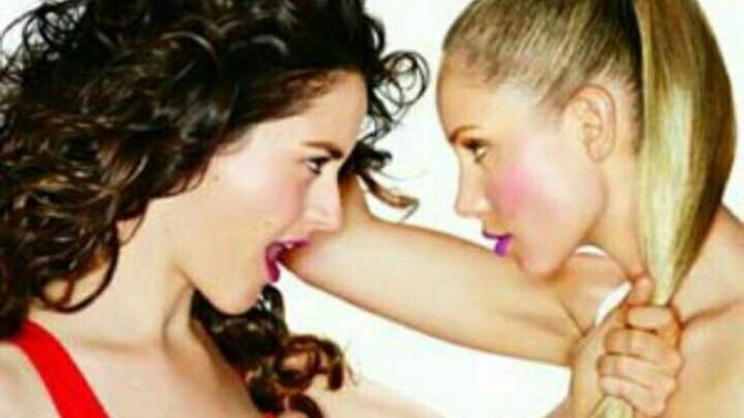 Curly hair or straight hair? which is hotter?