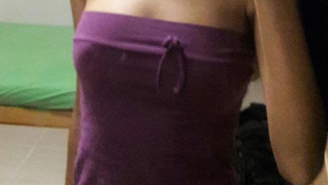 Skinny girl wearing no bra in public?