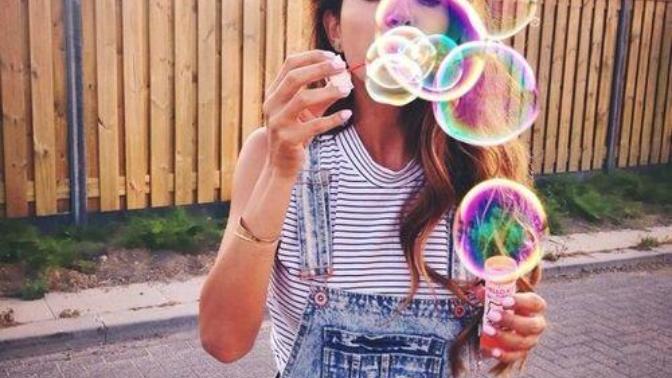 What are the most annoying things a girl can do/ major turn offs?