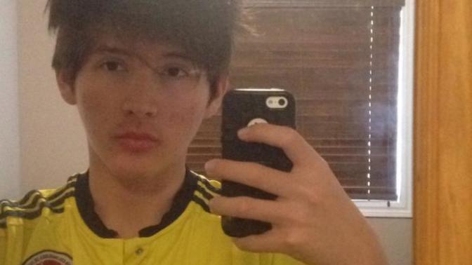 Girls, how do I look on a scale of 1 to 10?