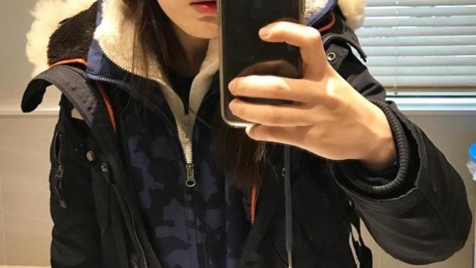 My boyfriend tells me I shouldn't dress warm in the fall or I'll freeze to death in winter, any truth to this?
