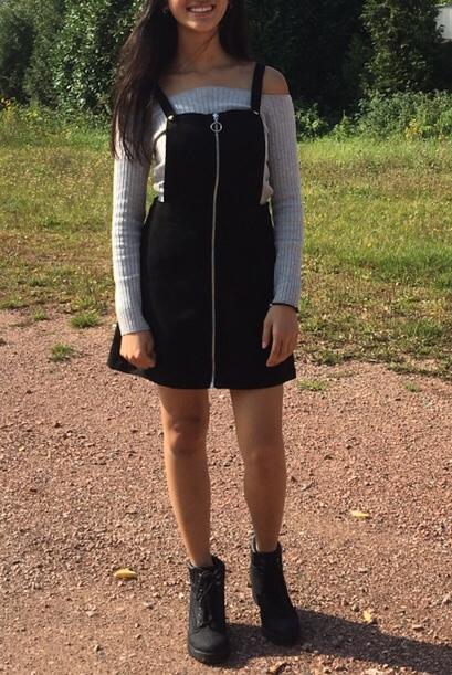 Do you like this outfit or not?