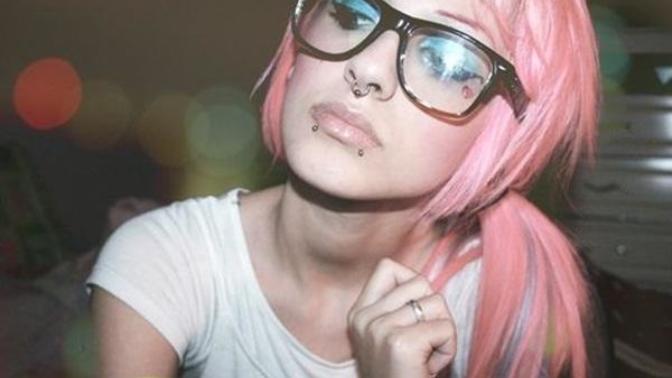 What do guy's think about girls with septum piercings or snake bites?