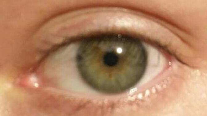 What color are my eyes? Its gone back and forth, to where it was settled it was green, but now I just keep wondering. With hazel and Green?