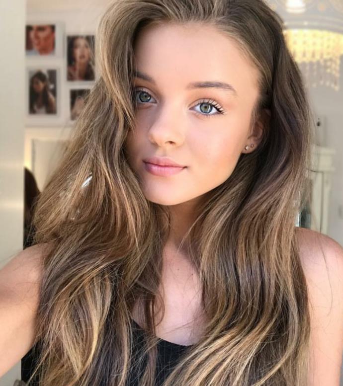 Which gorgeous cutie is more beautiful?