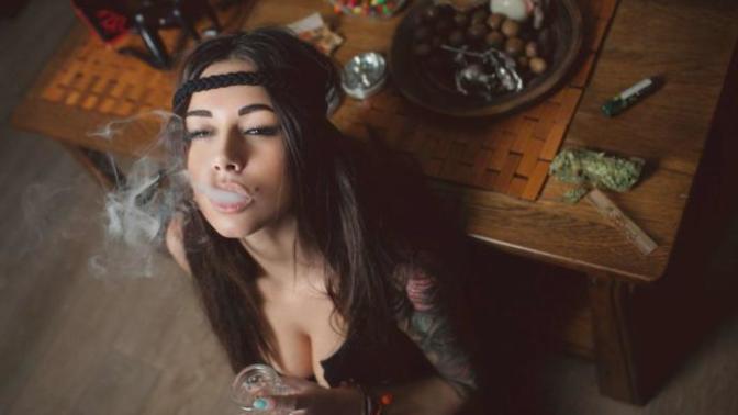 Guys, How do guys feel about girls smoking weed?