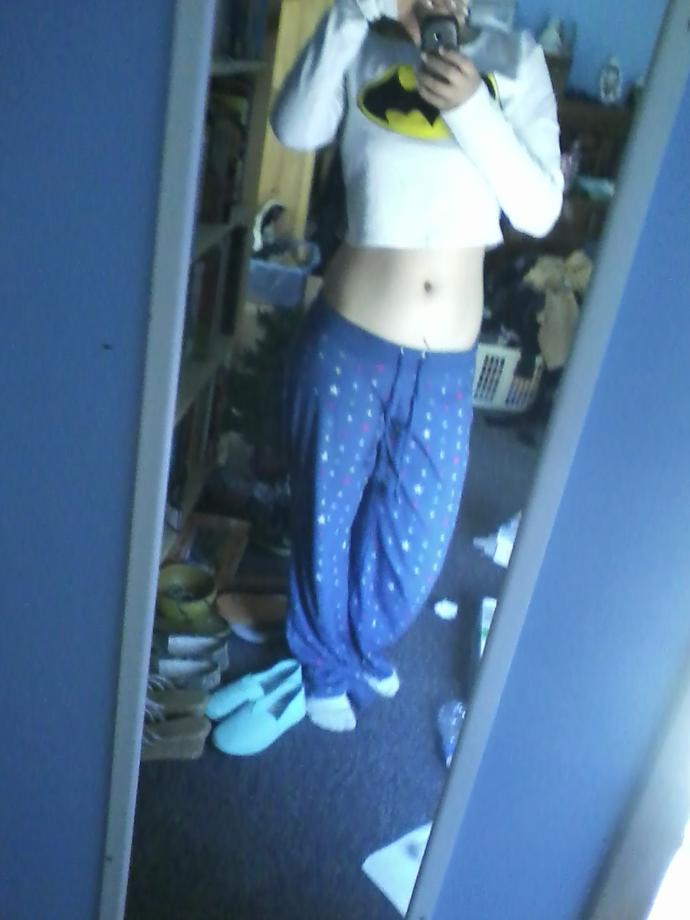 Guys, do you prefer a flat stomach or a slightly squishy stomach?