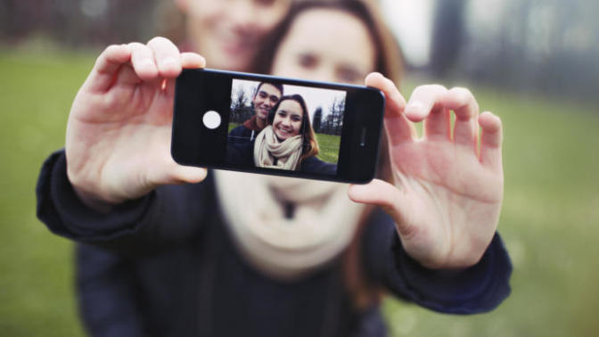 Do you keep or delete pictures of your ex?