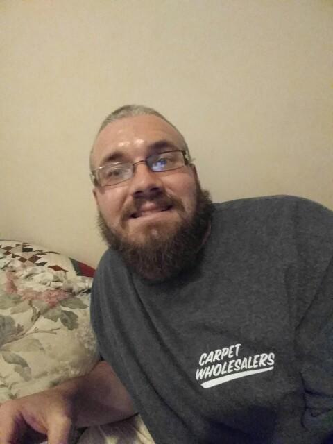 Alright ladies... Am I all that bad to look at??