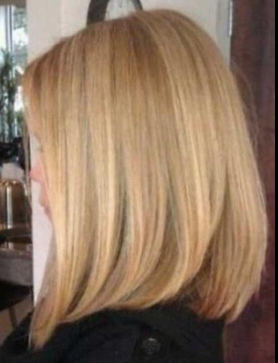 Which is better for a date - beachy style or straight?  Do men generally prefer straight hair?  Neither of them are me btw?