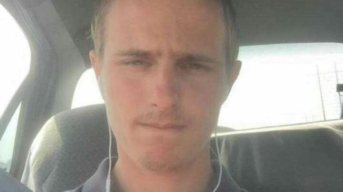 What do you think of this picture? Do you think I look better with longer hair (the picture in description) or shorter hair (profile picture)?