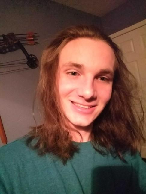Never had a girlfriend, is it because of my looks? Rate how i look??