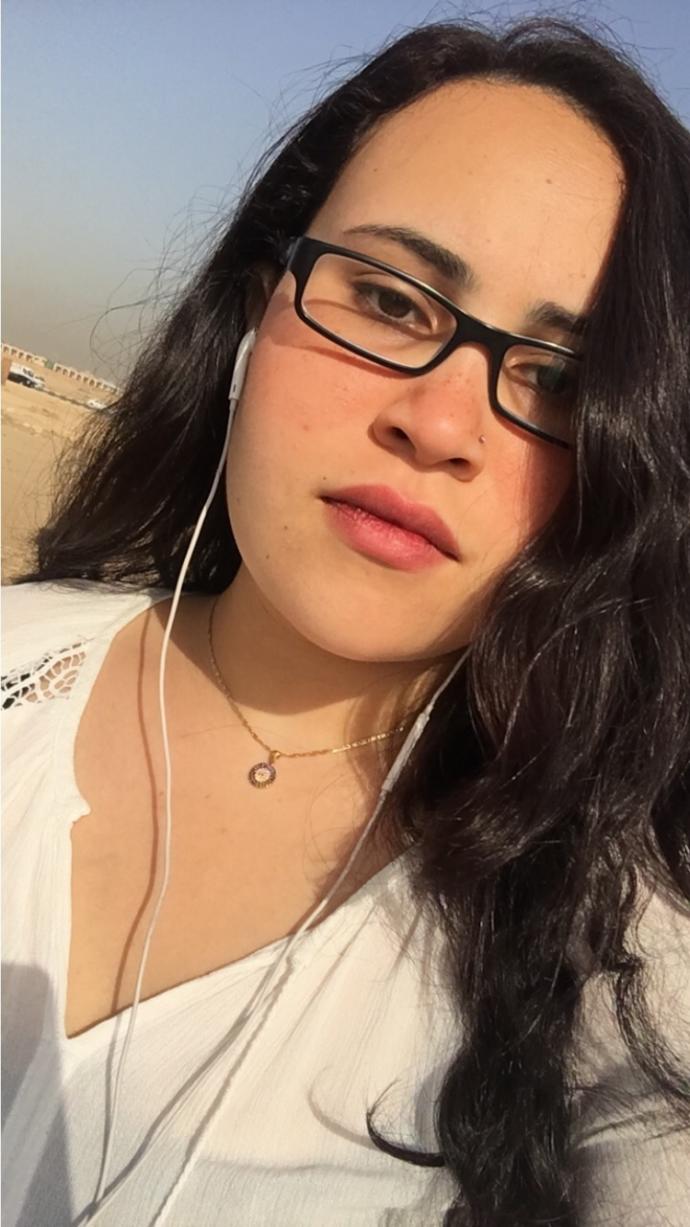 POLL QUESTION: Am I hot or pretty?