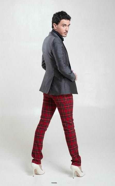 Guys can wear skirts and heels too....right??