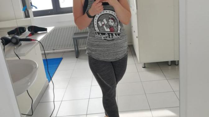 Guys, would you approach me at the gym?