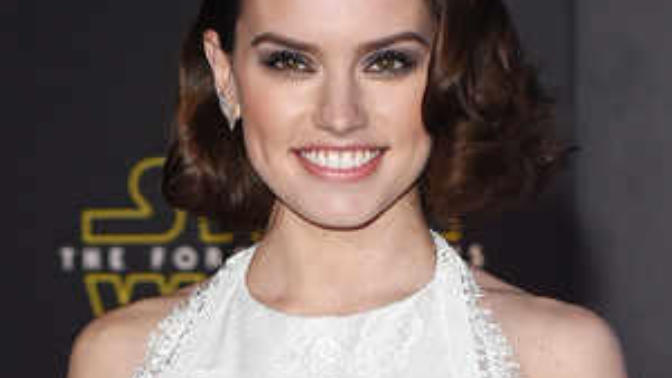 Guys, Do you think Daisy Ridley is attractive?